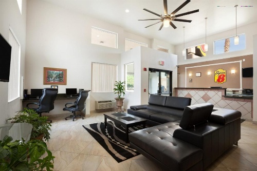 Super 8 by Wyndham Marana/Tucson Area image 24