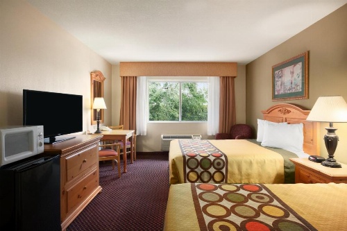 Super 8 by Wyndham Marana/Tucson Area image 26