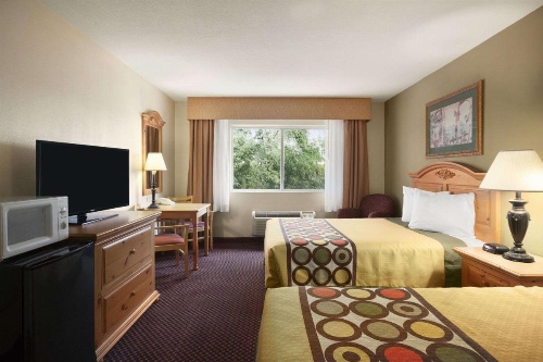 Super 8 by Wyndham Marana/Tucson Area image 36